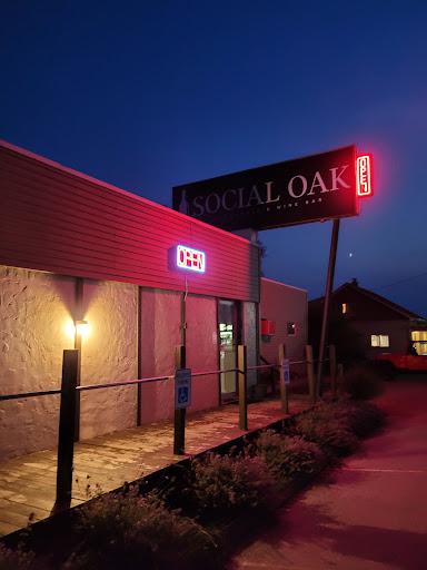 Social Oak Chophouse & Wine Bar